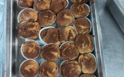 Confeção de queques de chocolate e canela